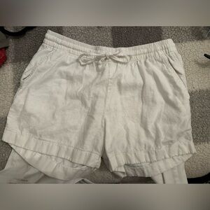 Size medium white linen shorts old navy